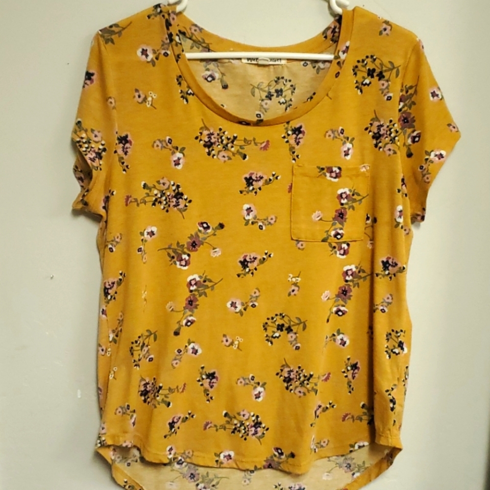 Mustard floral tee